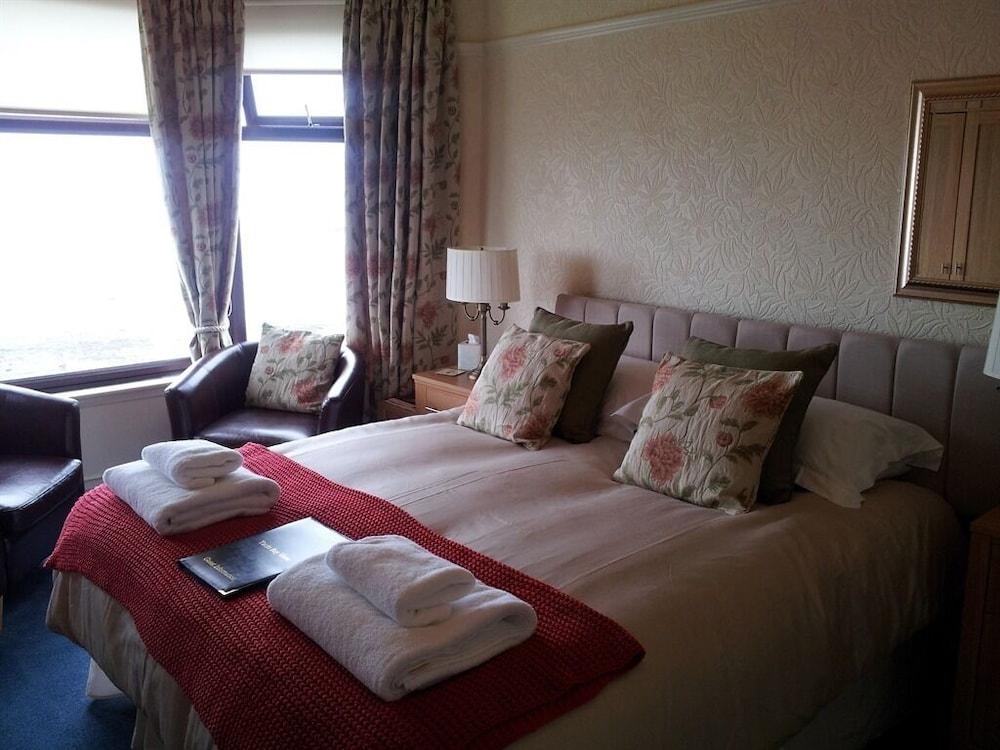 Yacht Bay View Hotel Morecambe Exterior photo
